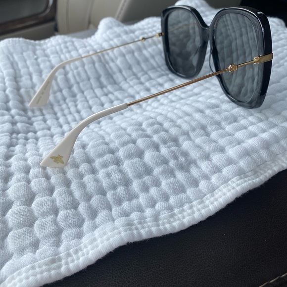 Gucci Sunglasses - Picture 5 of 5